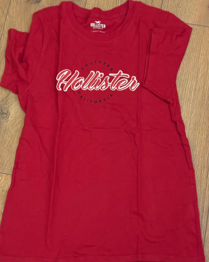 Hollister T-shirts