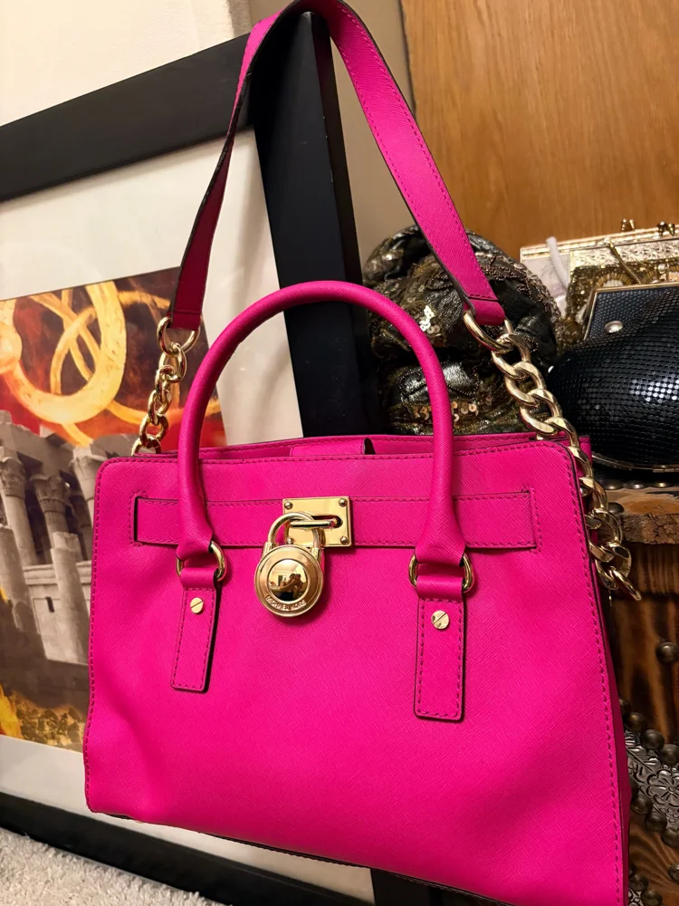 Michael Kors Shoulder Bags