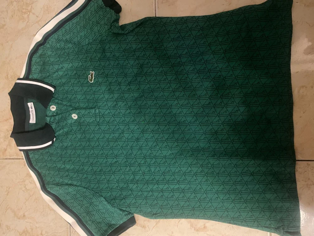Lacoste تيشيرتات