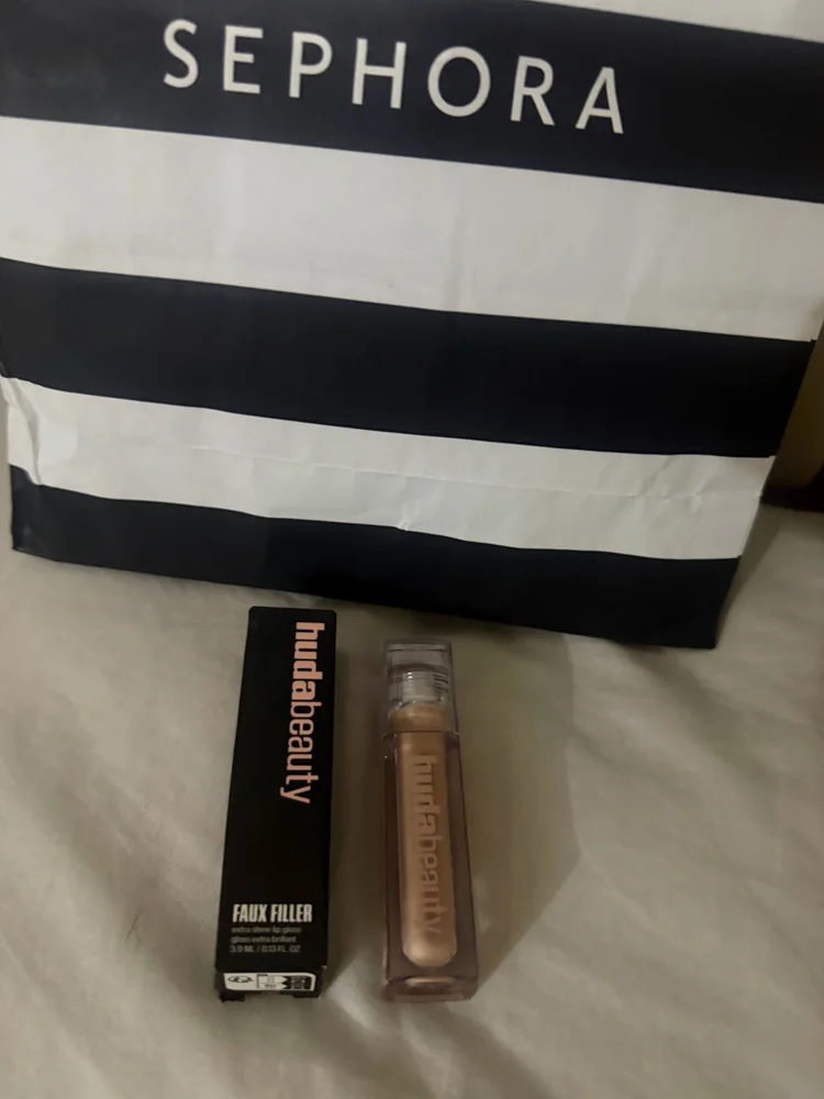 Huda Beauty Lips, New with tags, photo 2