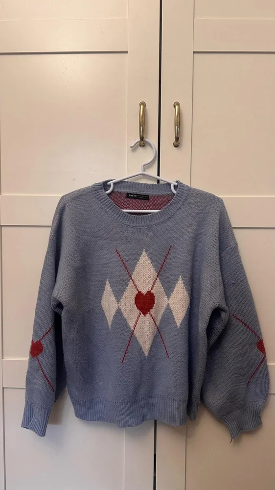 Shein سويترات وبلوفرات