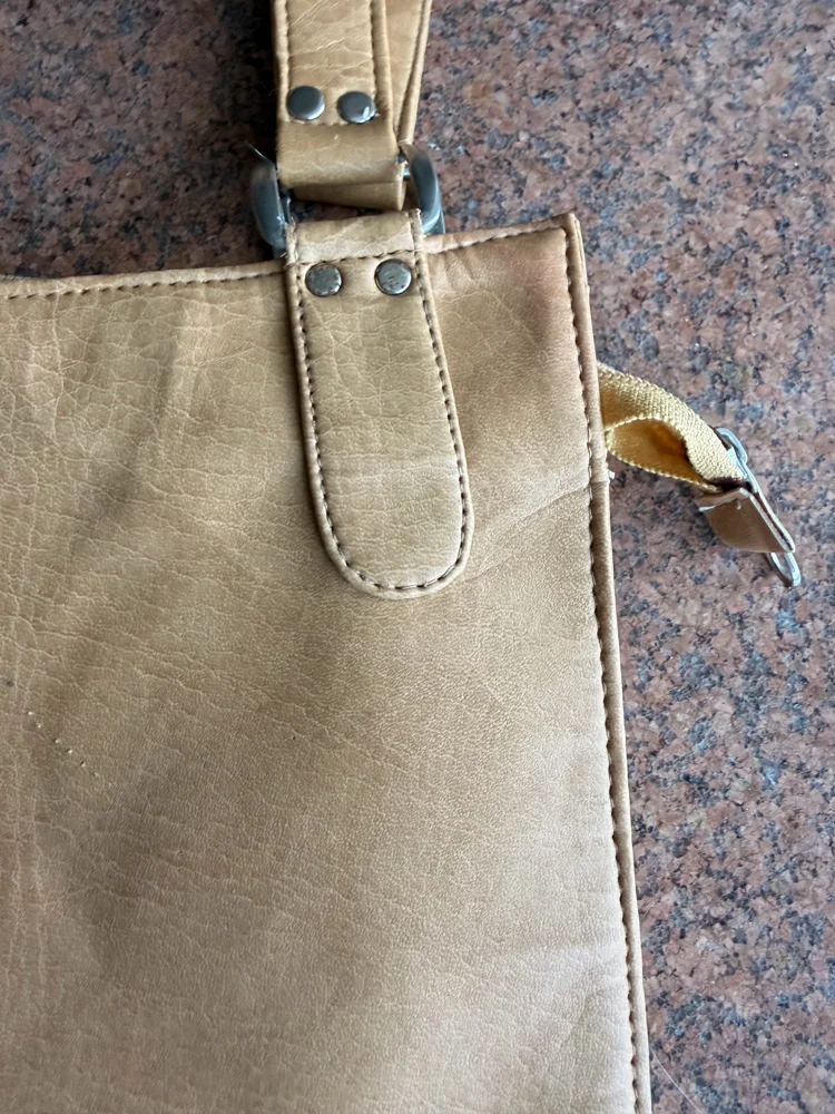 GUESS Shoulder Bags, Fair, photo 3
