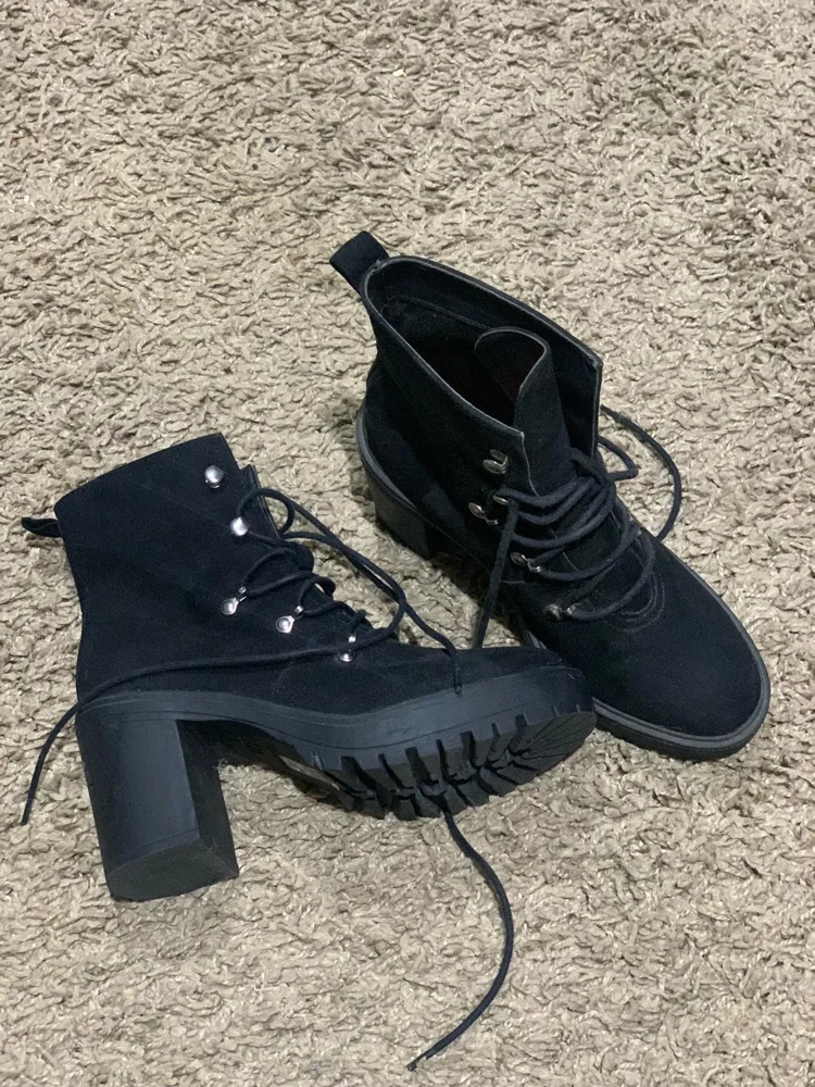 Reserved Boots