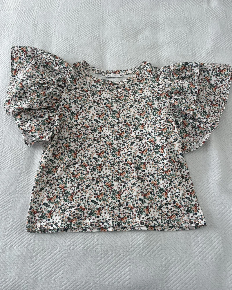 Zara بلوزات