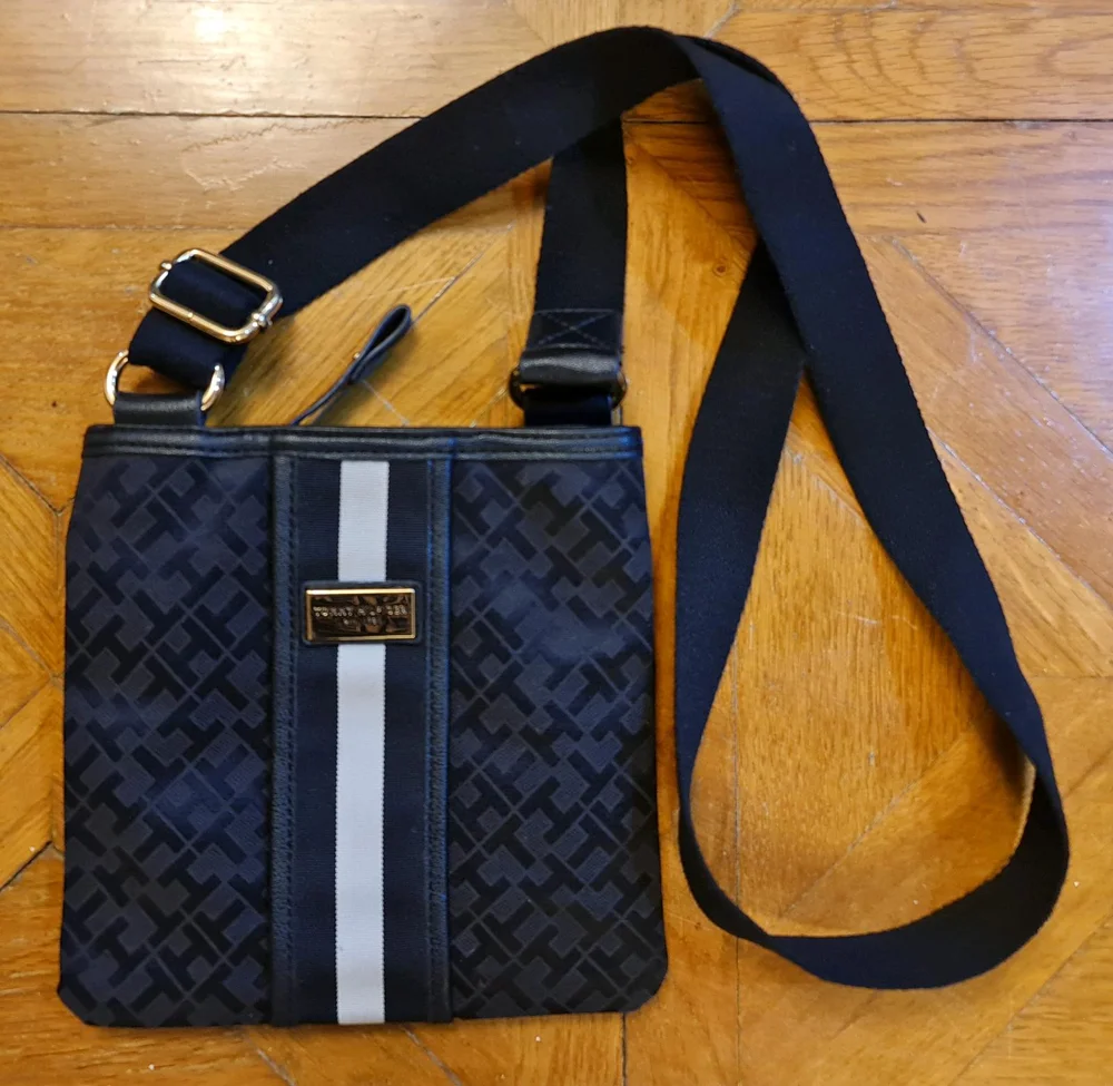 Tommy Hilfiger Cross-Body Bags