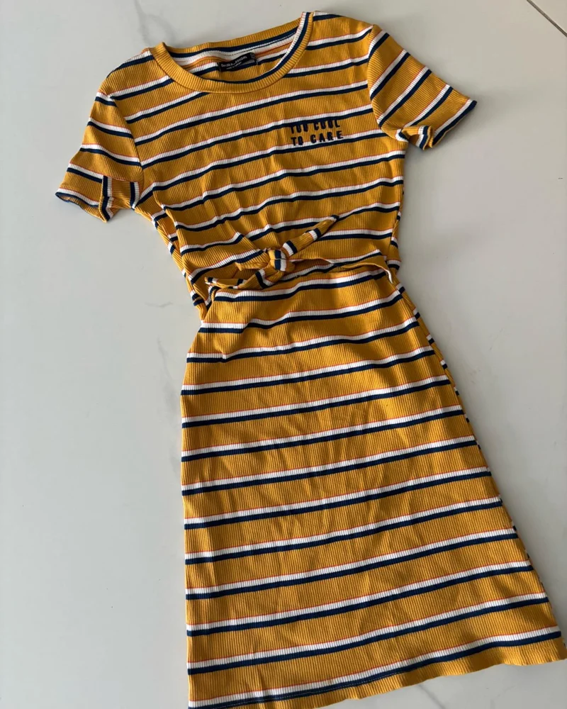 Bershka فساتين قصيرة