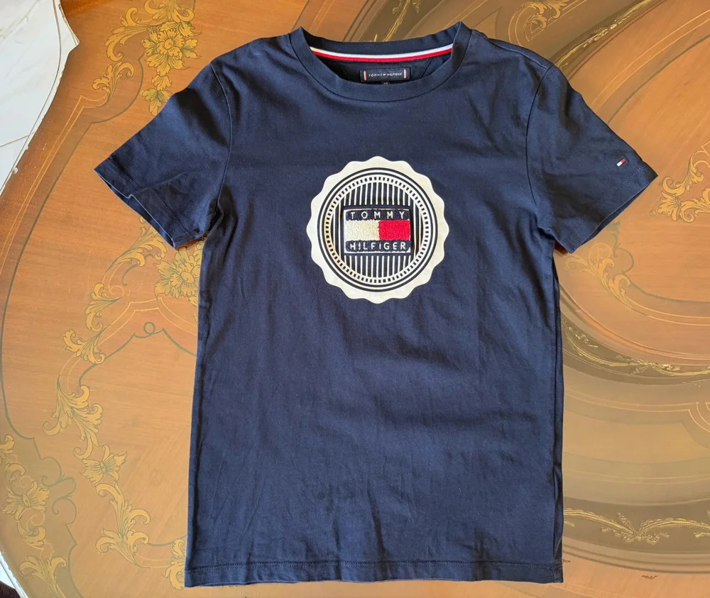 Tommy Hilfiger Tops