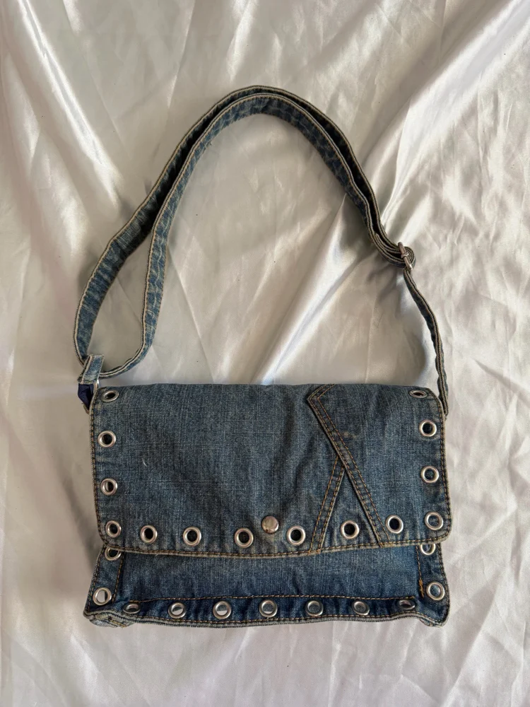 Shoulder Bags