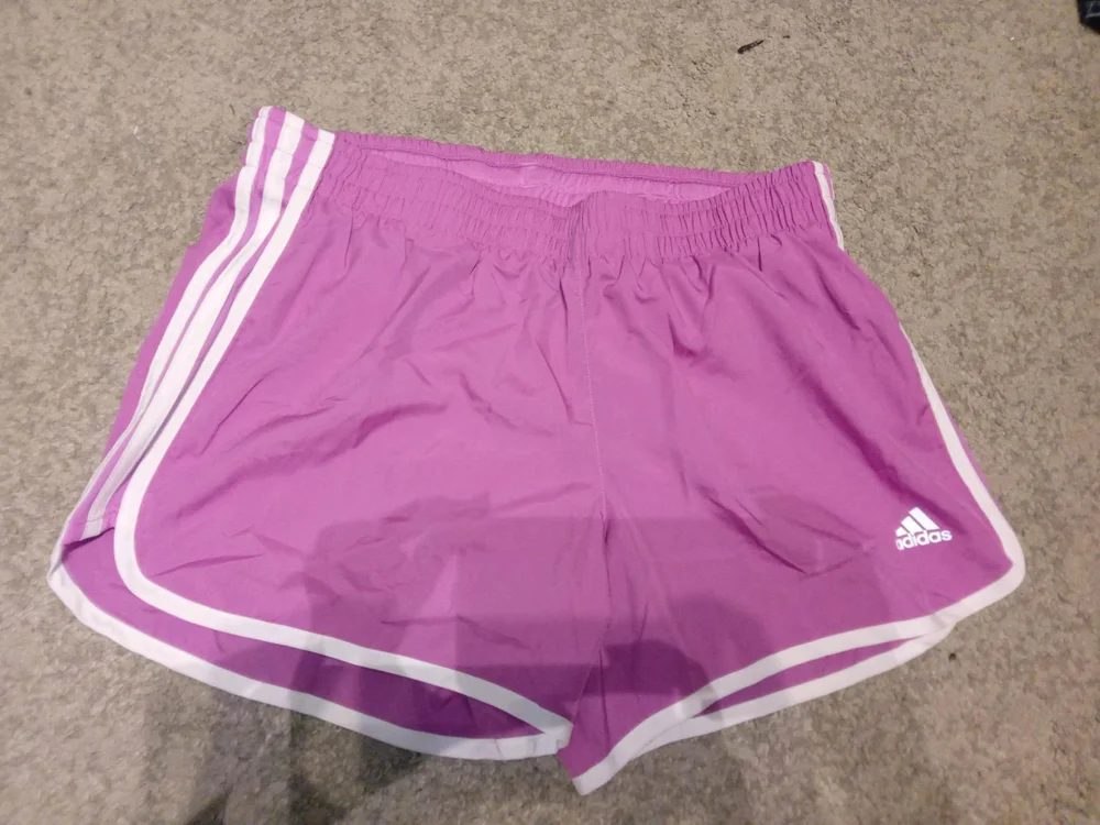 adidas شورتات