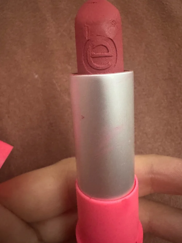 Essence Lips, Very good, photo 2