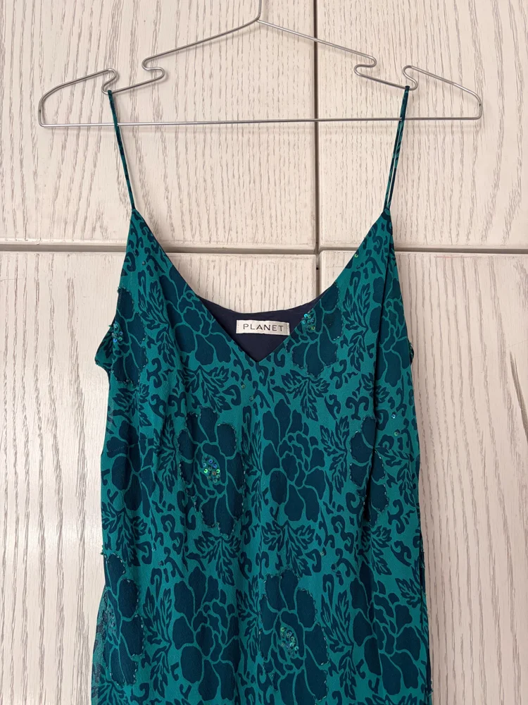 Midi Dresses