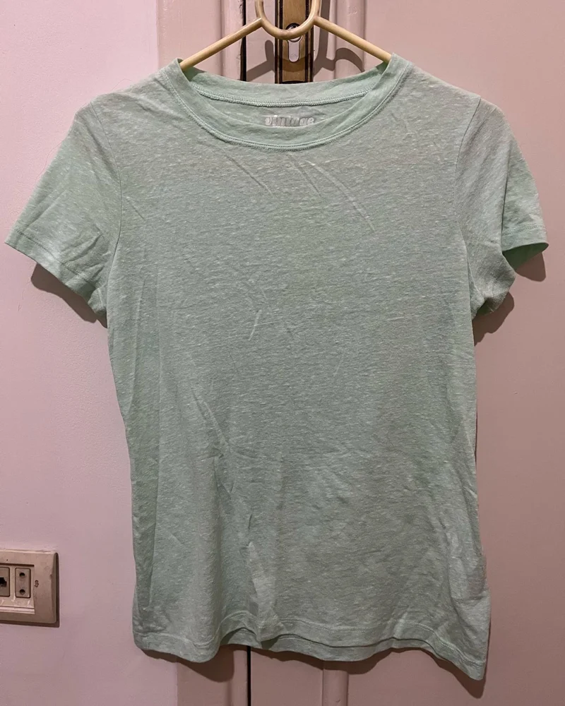 Old Navy T-shirts