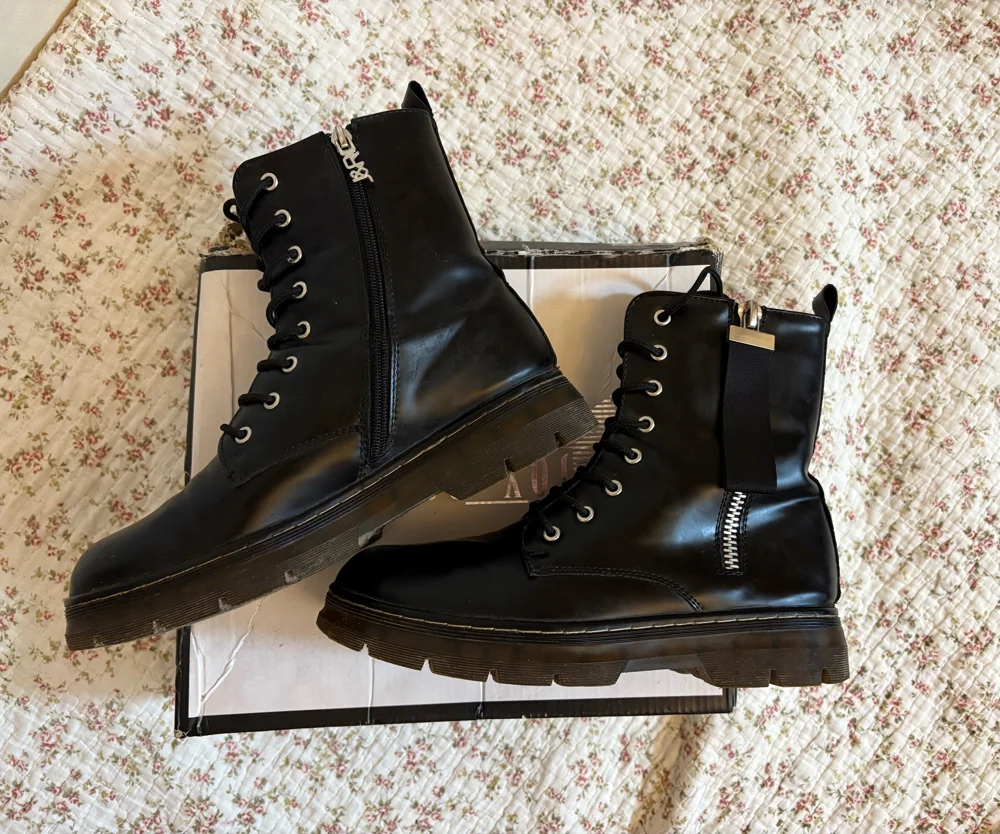 Joy&Roy Boots