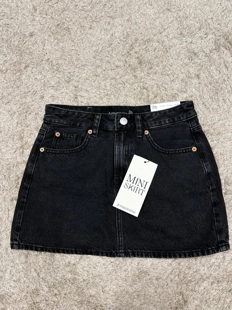 Stradivarius جيبات