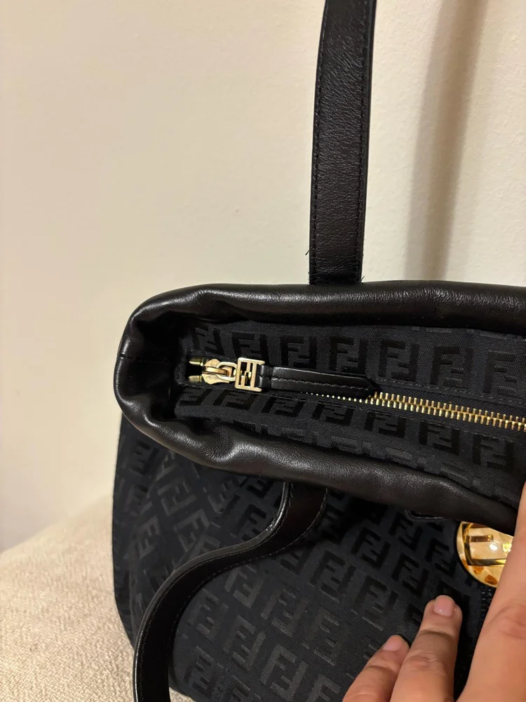 Fendi Shoulder Bags, size One size, photo 3