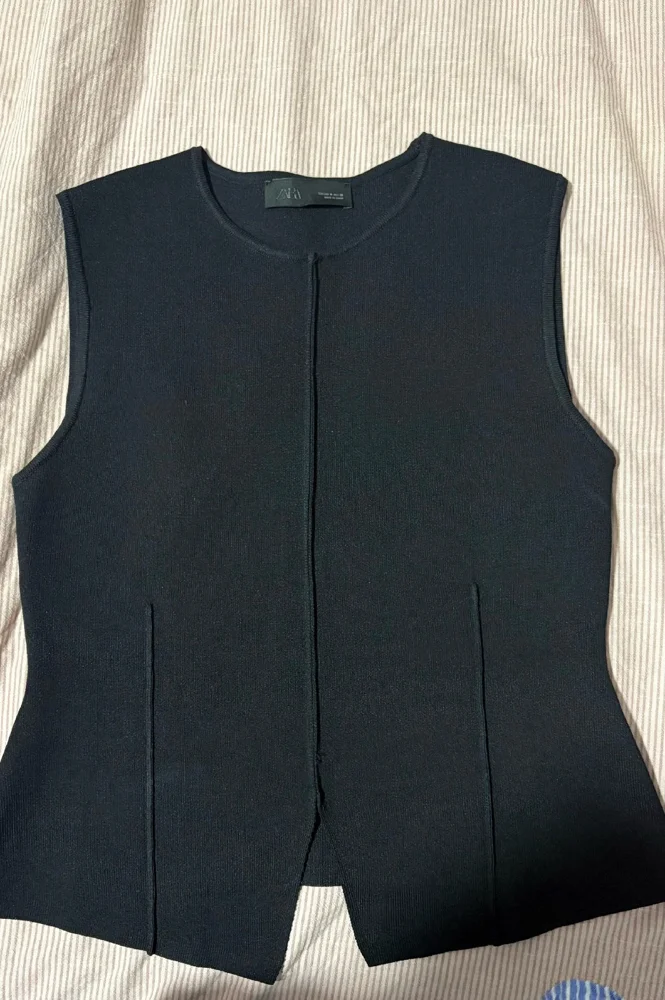 Zara تانك توب