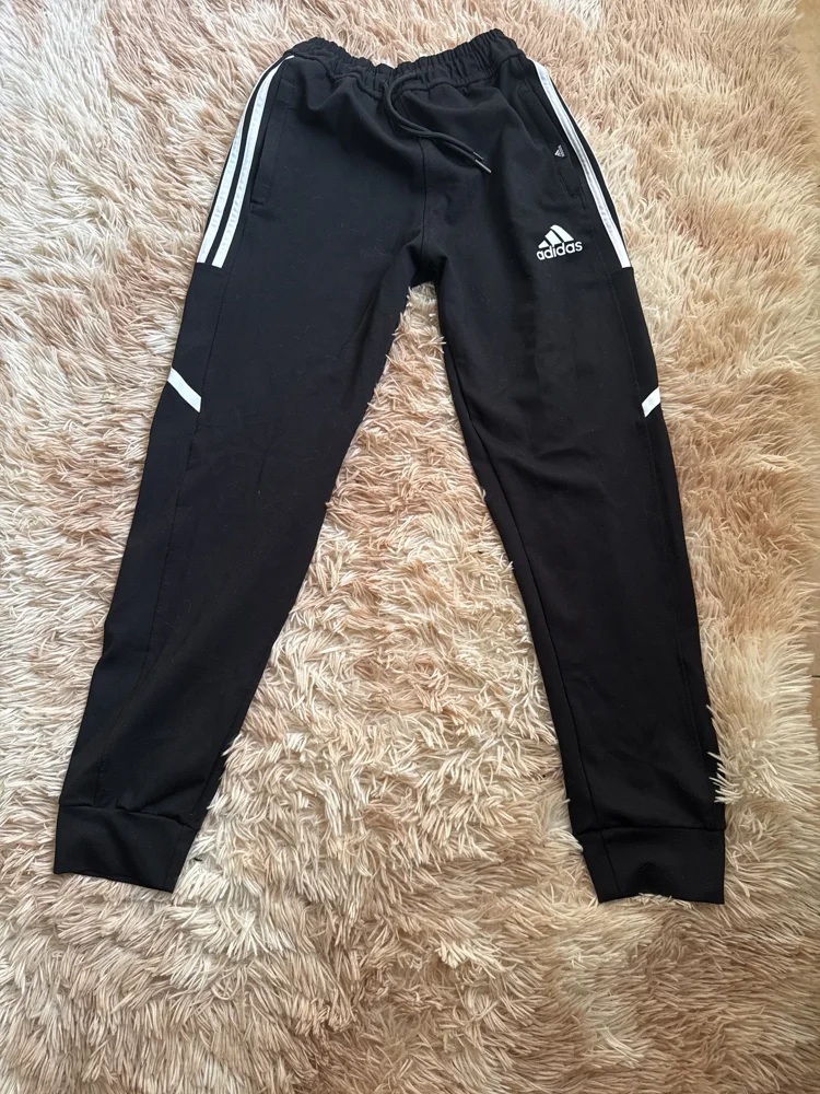 adidas Sweatpants، مقاس L