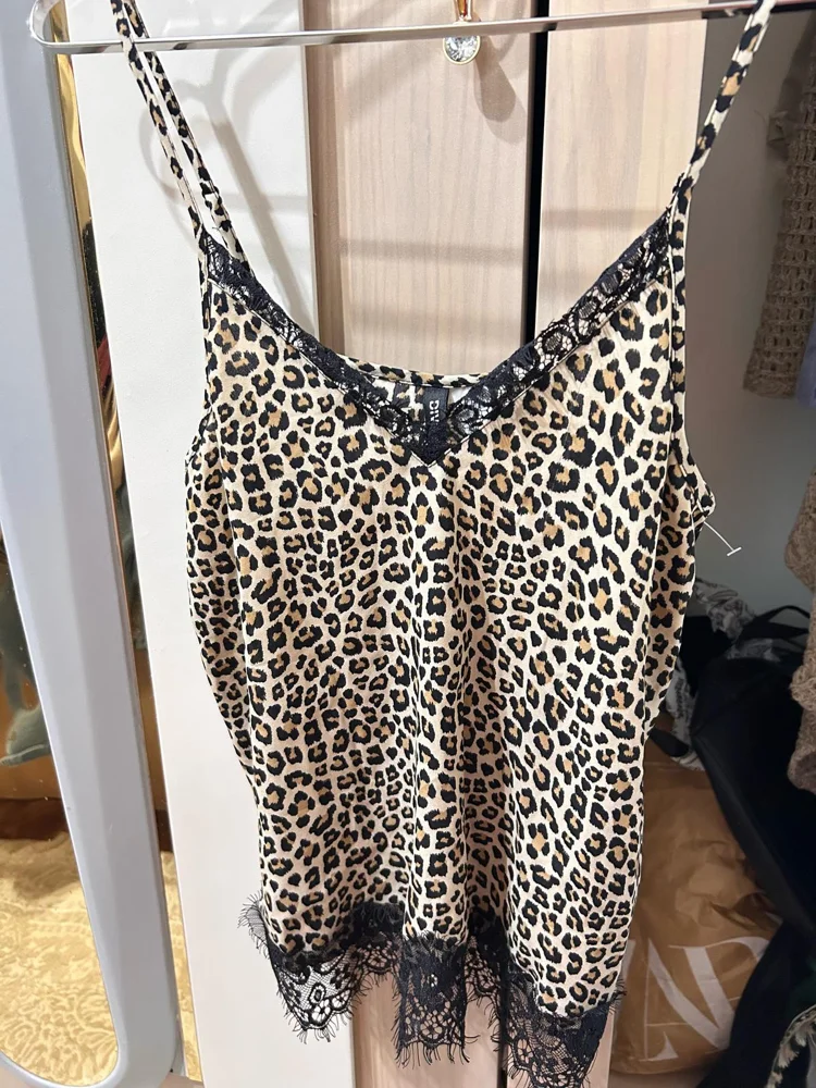 H&M T-shirts