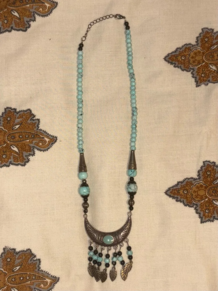 Local سلاسل