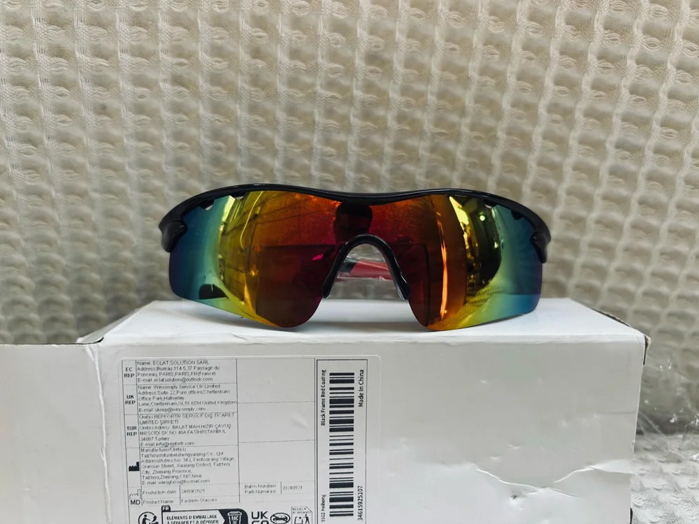 Oakley نضارات شمس