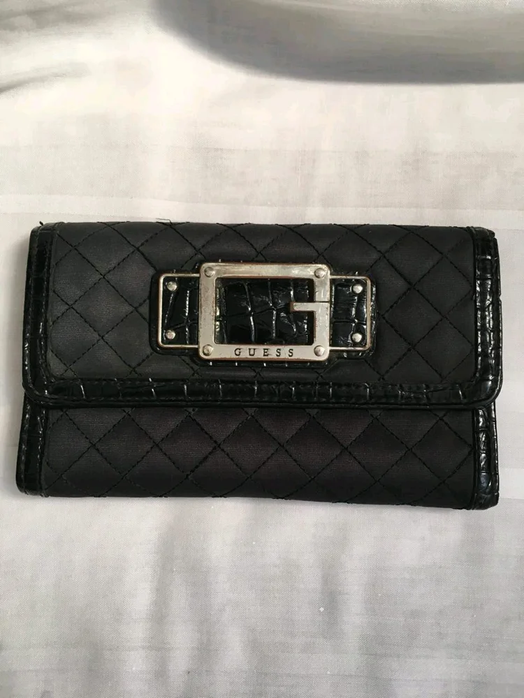 GUESS Wallets