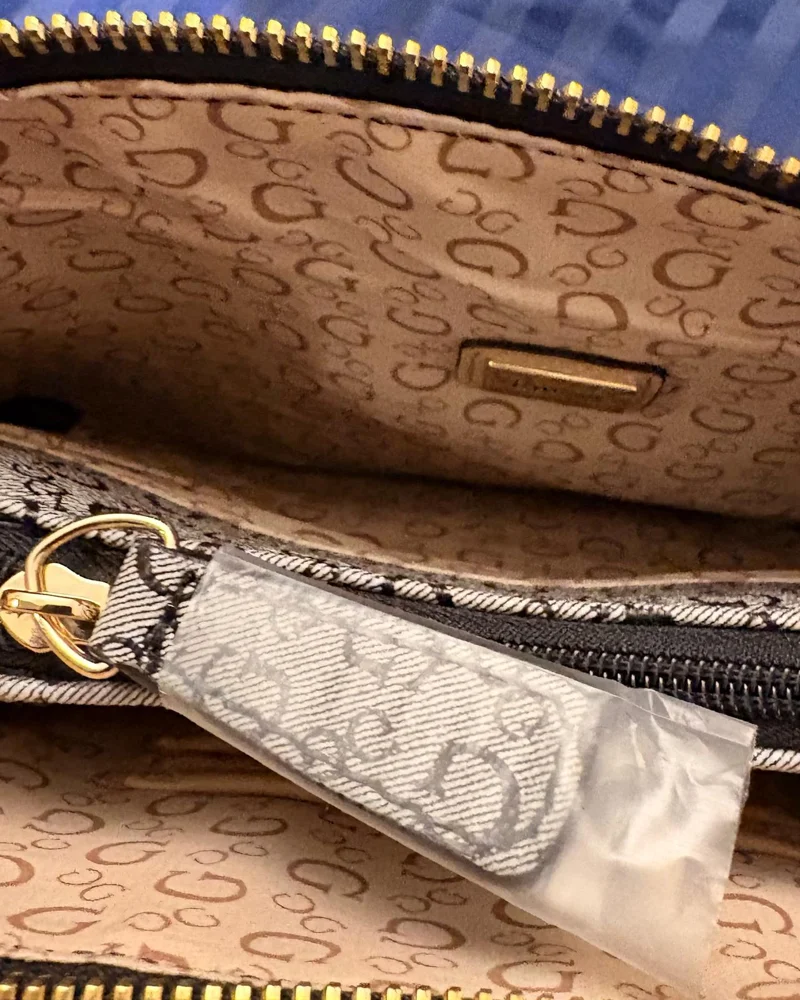 GUESS Cross-Body Bags, New with tags, photo 4