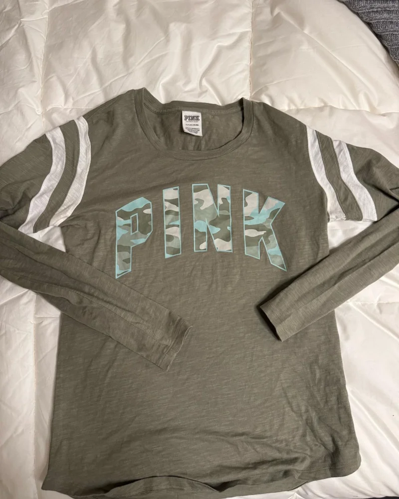 Pink T-shirts