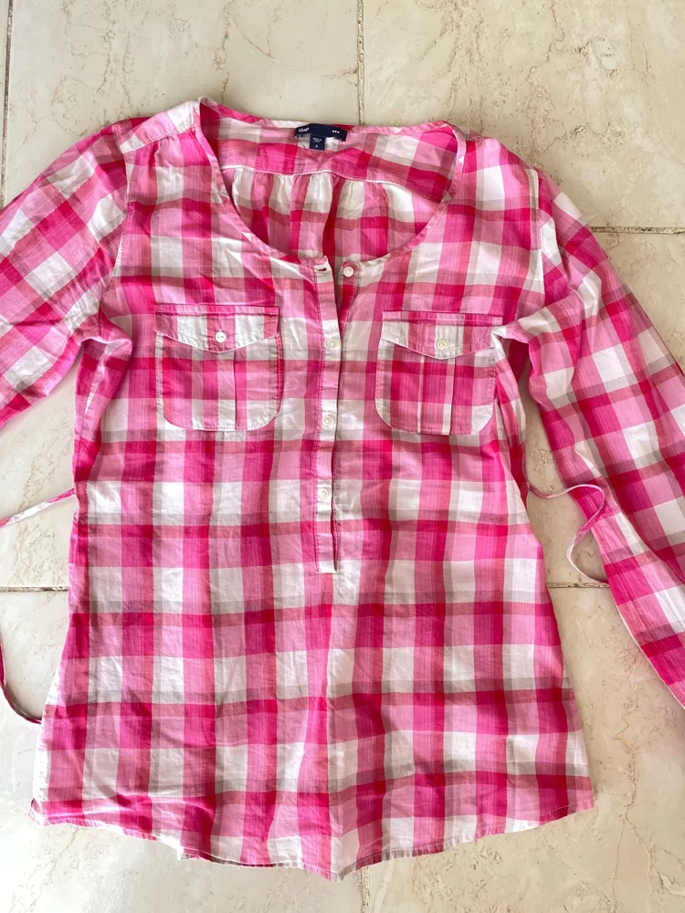 GAP Shirts