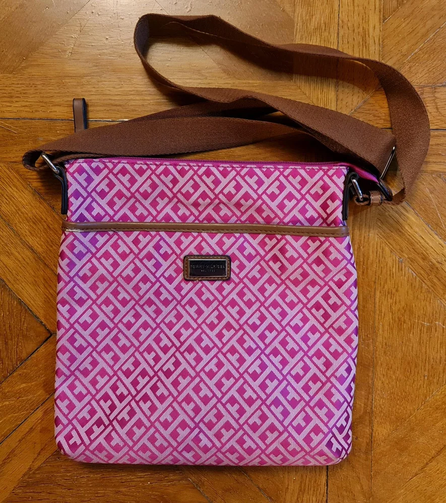 Tommy Hilfiger Cross-Body Bags