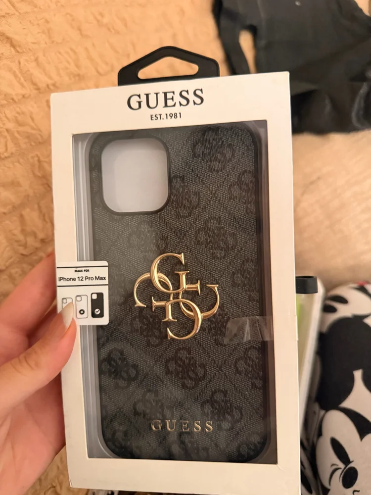 GUESS Phone Cases, New with tags, size S / 36 / 8, photo 2