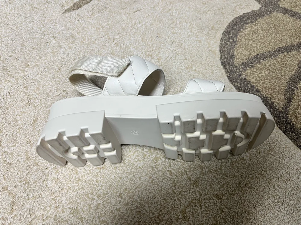 deja vu Sandals, Excellent, size 40, photo 2