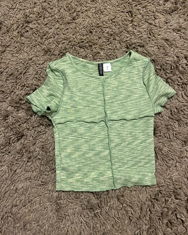 H&M T-shirts