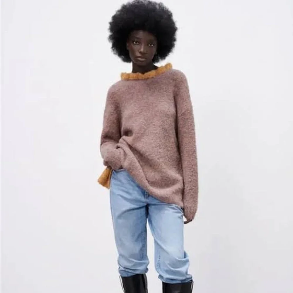 Zara سويترات وبلوفرات