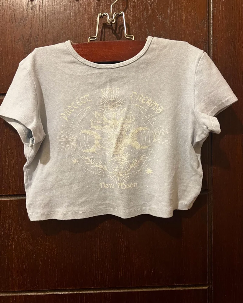 Bershka تيشيرتات