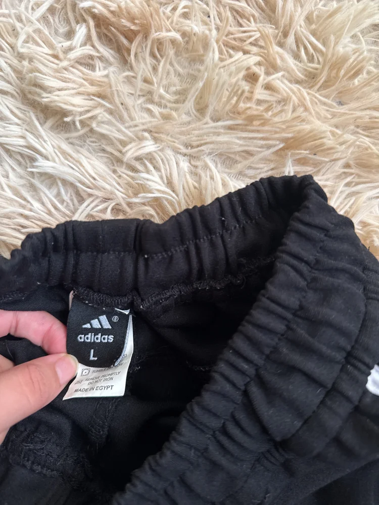 adidas بناطيل رياضية، حالة جيدة جداً، مقاس L، صورة 3