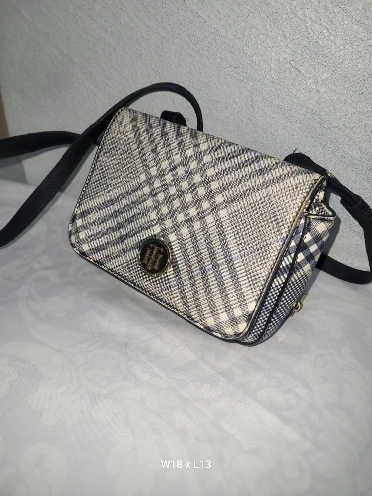 Tommy Hilfiger Cross-Body Bags, Excellent, photo 4