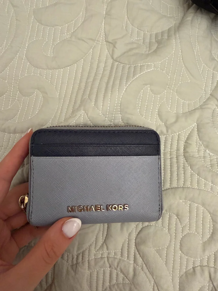 Michael Kors محافظ
