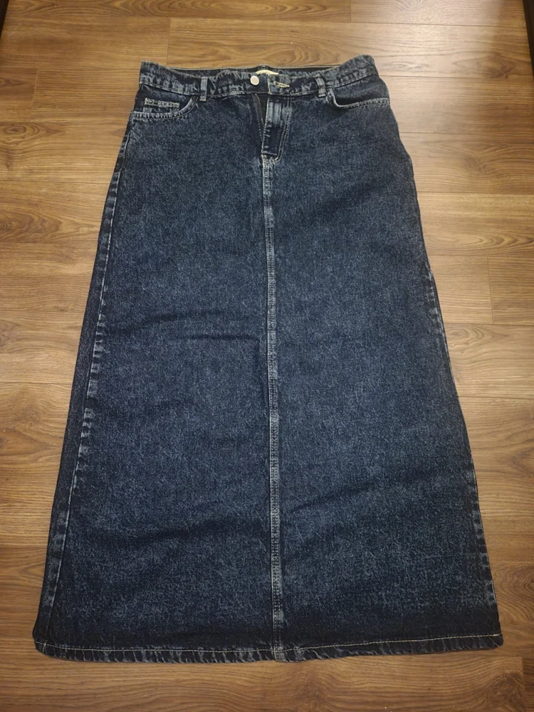 Local Skirts