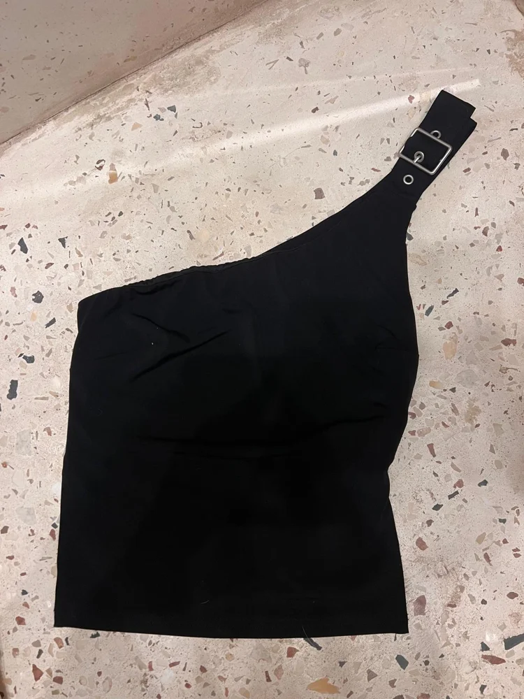 I.AM.GIA Tank Tops