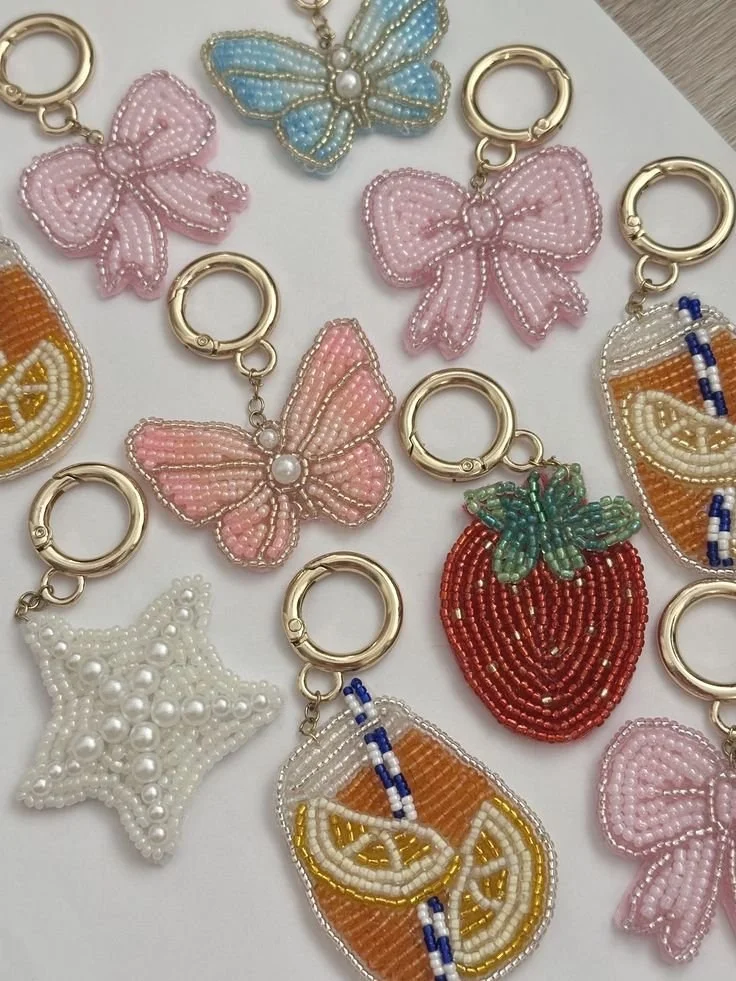 Brooches & Pins