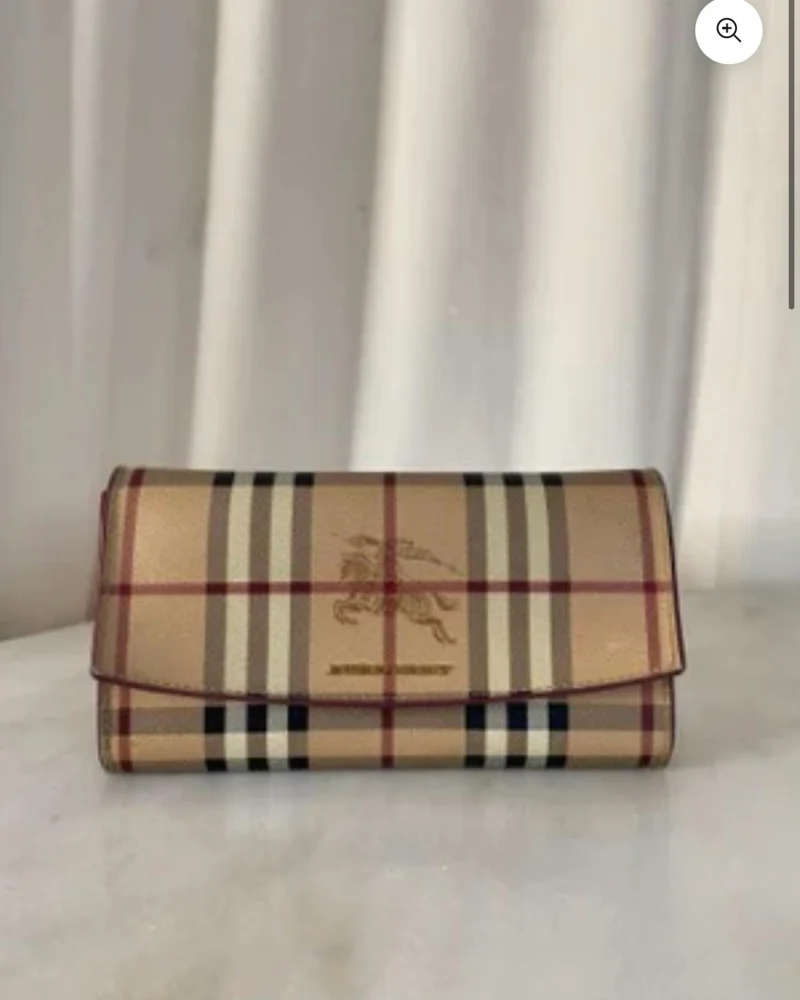 Burberry محافظ