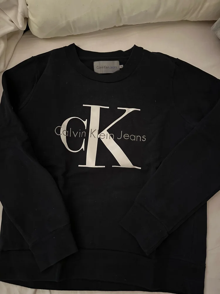 Calvin Klein Sweatshirts