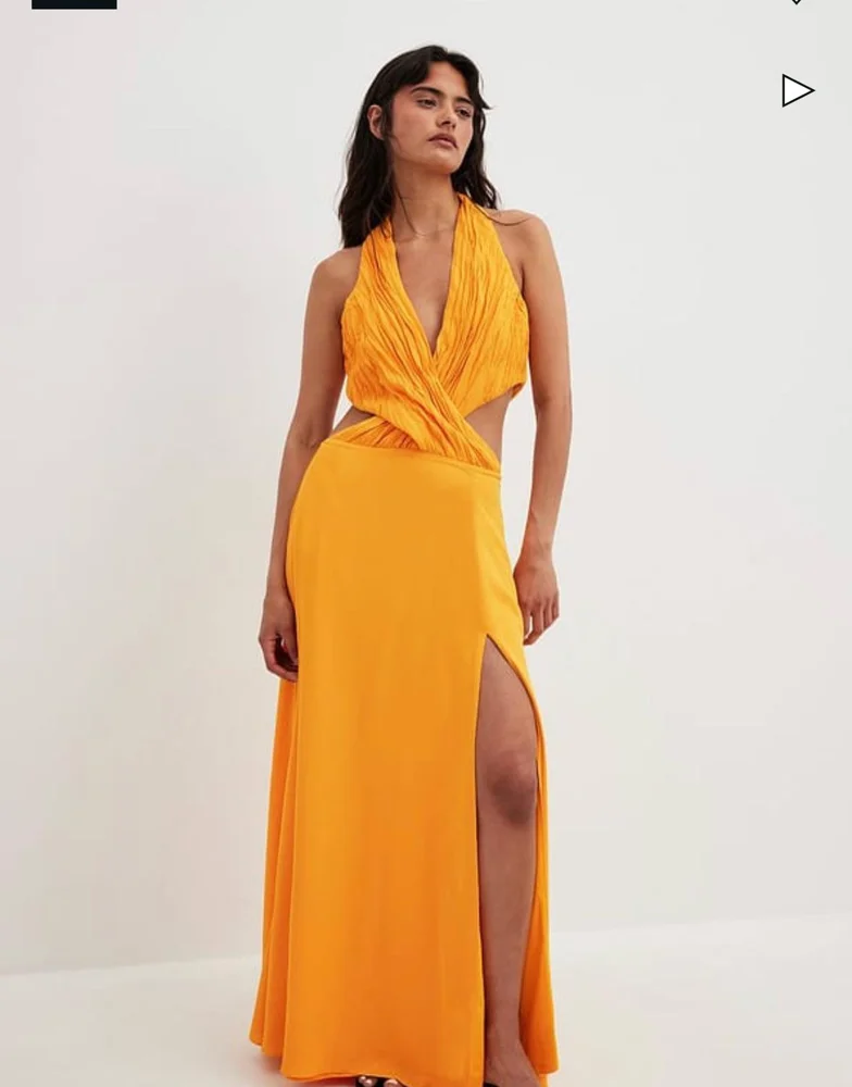 NA-KD Maxi Dresses