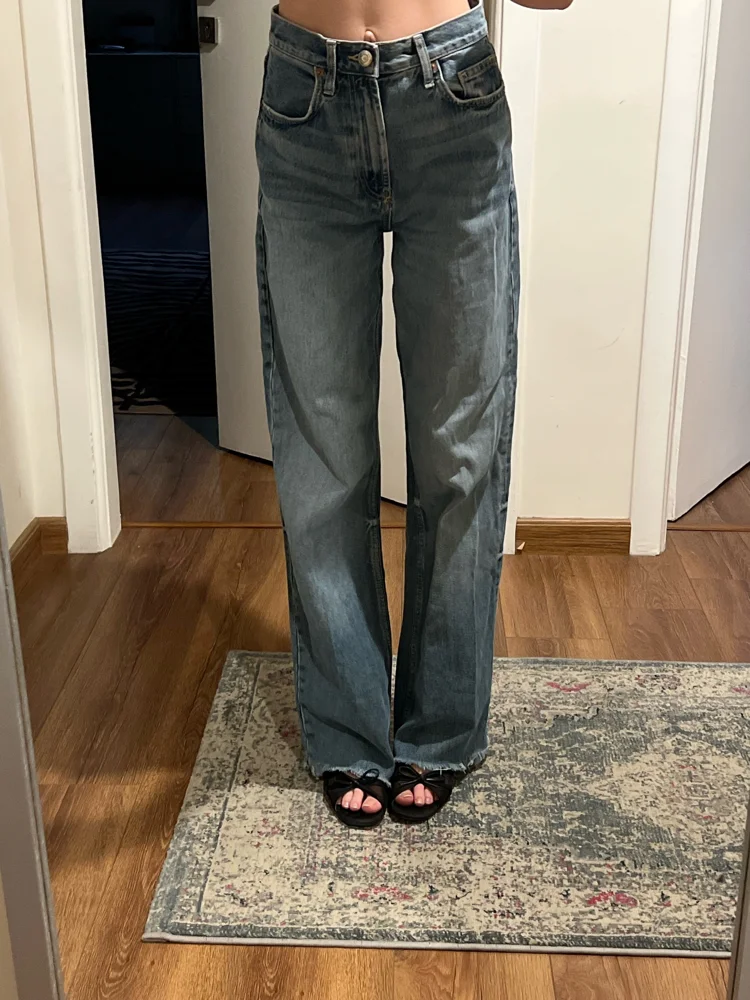 Zara Jeans