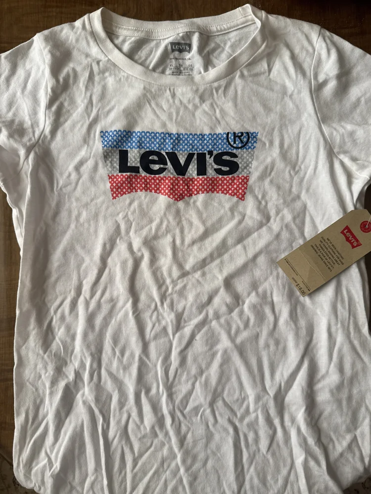 Levi's T-shirts, New with tags, size M, photo 5