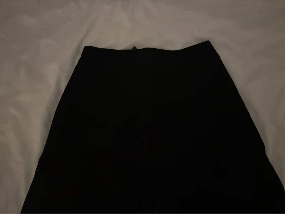 Bershka بنطلونات