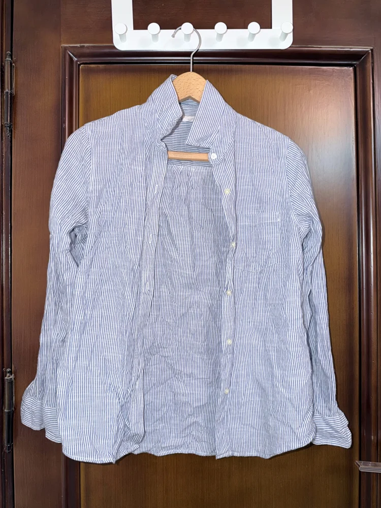 GAP Shirts