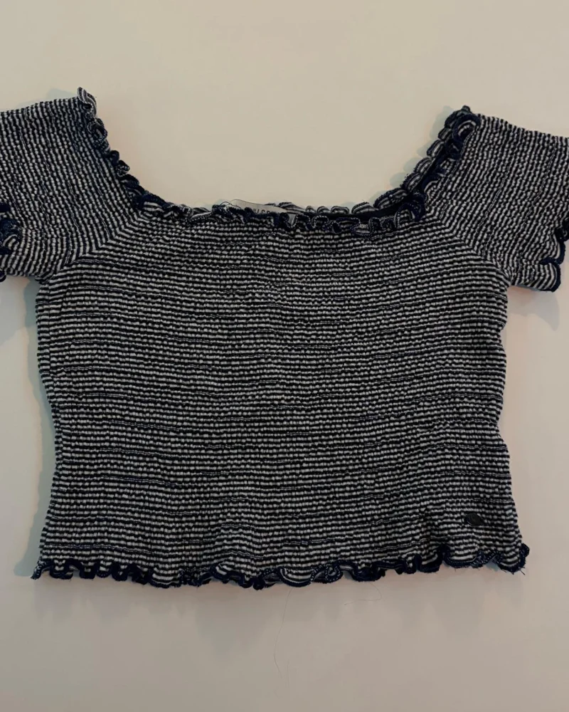 Pull & Bear Crop Tops