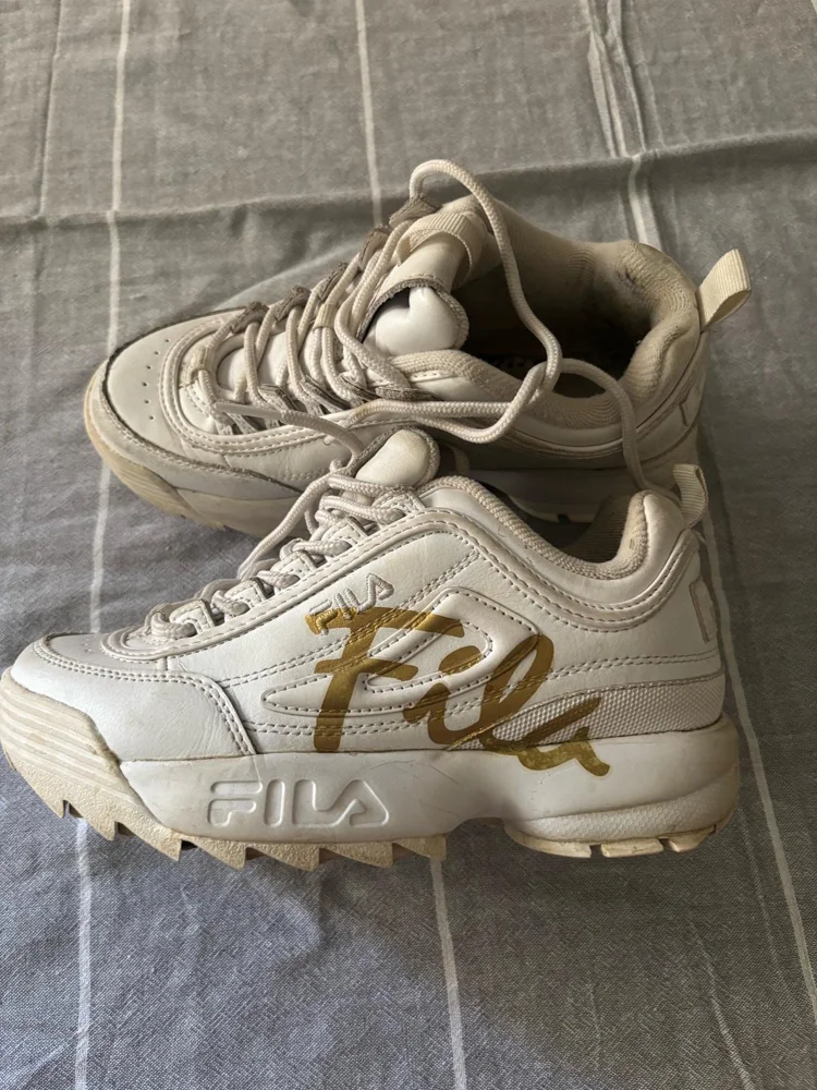 FILA Sneakers