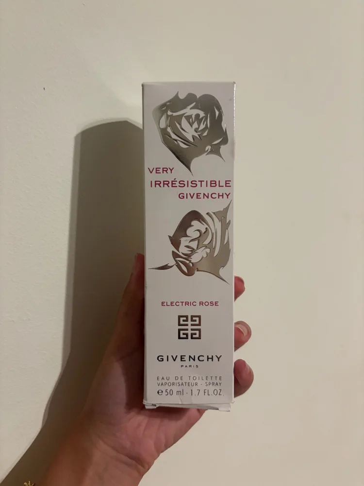 Givenchy Perfume